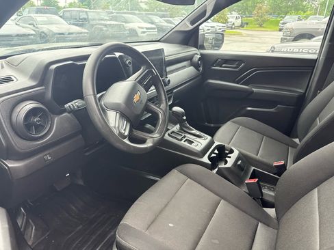Used 2023 Chevrolet Colorado W/T RWD image 4