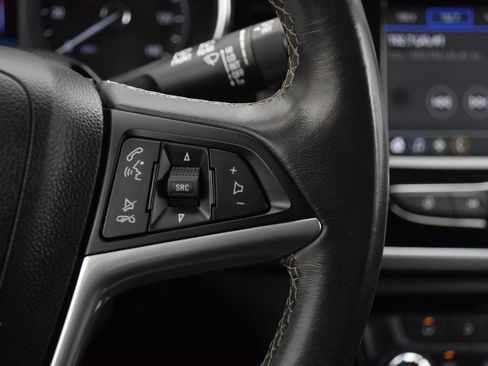 Used 2022 Buick Encore Preferred w/ Safety Package image 23