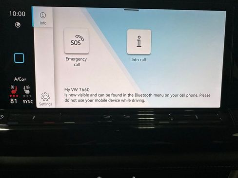 Used 2025 Volkswagen Atlas SE image 31