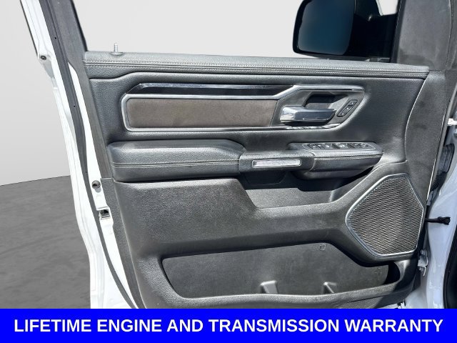 Used 2022 RAM 1500 Laramie w/ Sport Appearance Package AWD/4WD image 18