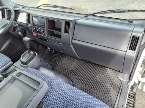 New 2025 Chevrolet Low Cab Forward RWD image 9