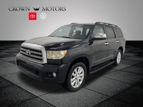 Used 2011 Toyota Sequoia Platinum image 3