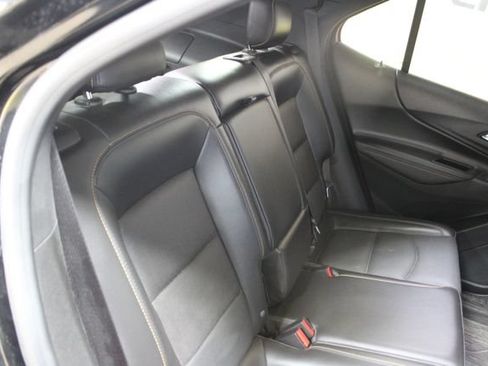 Used 2020 Chevrolet Equinox Premier AWD/4WD image 9
