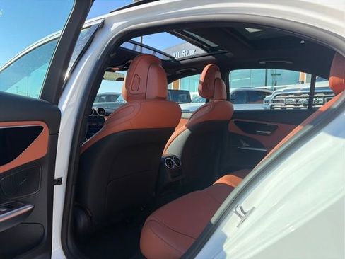 Used 2025 Mercedes-Benz C 300 4MATIC Sedan image 24