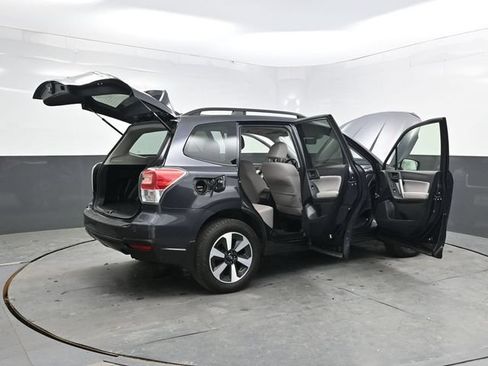 Used 2017 Subaru Forester 2.5i Premium AWD/4WD image 46