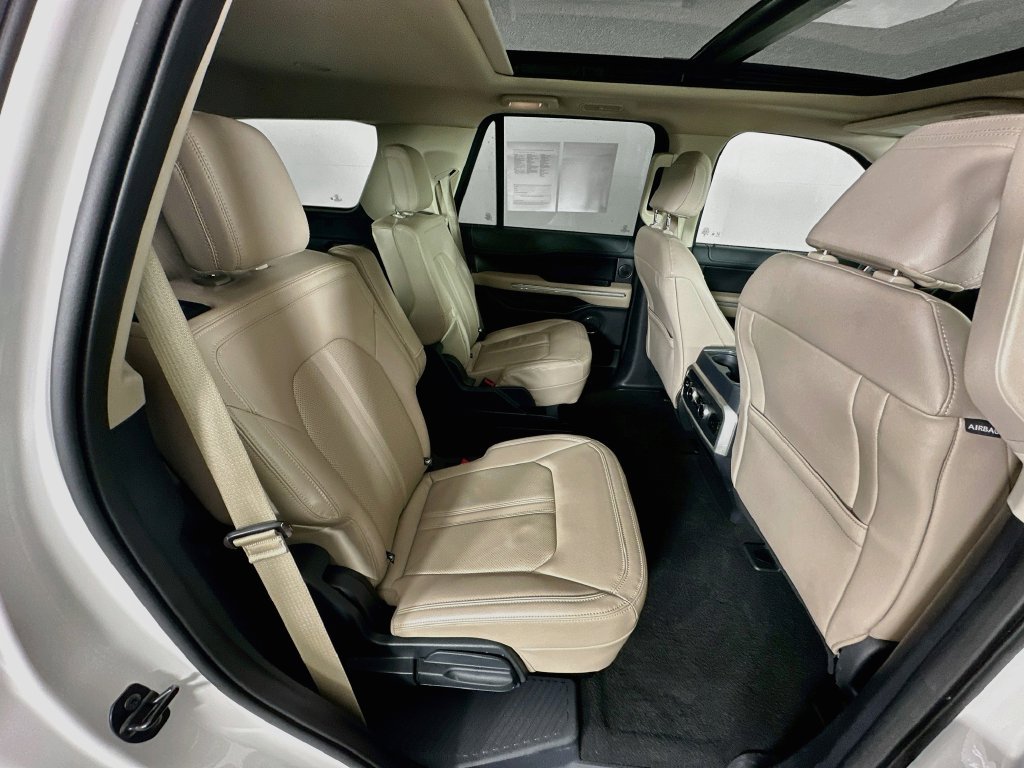 Used 2023 Ford Expedition Limited AWD/4WD image 36