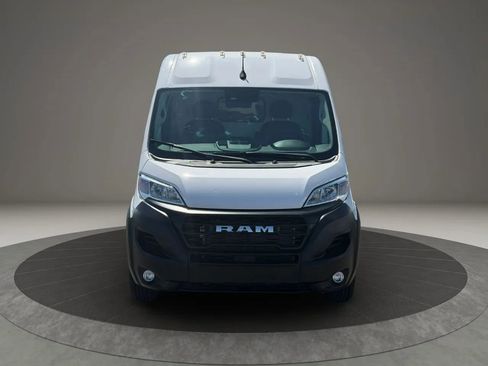 Used 2025 RAM ProMaster 2500 w/ Convenience Group FWD image 9