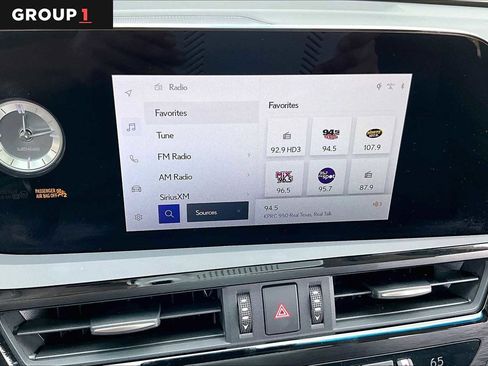 Used 2024 Lexus ES 350 w/ Premium Package image 33