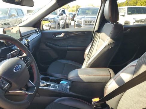 Used 2025 Ford Escape ST-Line image 10