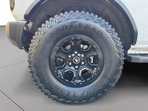 Used 2023 Ford Bronco Wildtrak AWD/4WD image 9