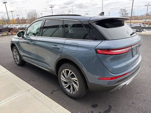 New 2026 Lincoln Corsair Premiere image 5