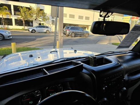 Used 2018 Jeep Wrangler Unlimited Sport S image 21