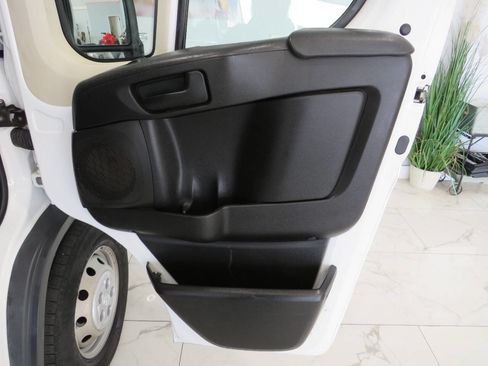 Used 2016 RAM ProMaster 2500 w/ Premium Appearance Group image 25