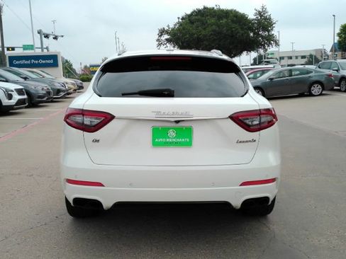 Used 2019 Maserati Levante AWD/4WD image 7