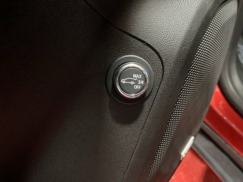 Used 2023 GMC Acadia Denali w/ Denali Ultimate Package image 27