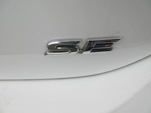 Used 2024 Toyota Camry SE FWD image 10