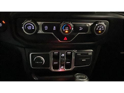 Used 2019 Jeep Wrangler Unlimited Sport S AWD/4WD image 14