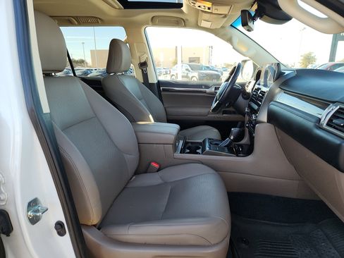 Used 2023 Lexus GX 460 Premium image 15