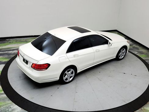 Used 2014 Mercedes-Benz E 350 Sedan image 35