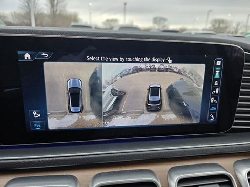 Used 2024 Mercedes-Benz GLE 350 4MATIC image 3