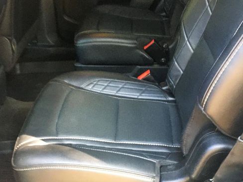 Used 2017 Ford Explorer Platinum AWD/4WD image 14