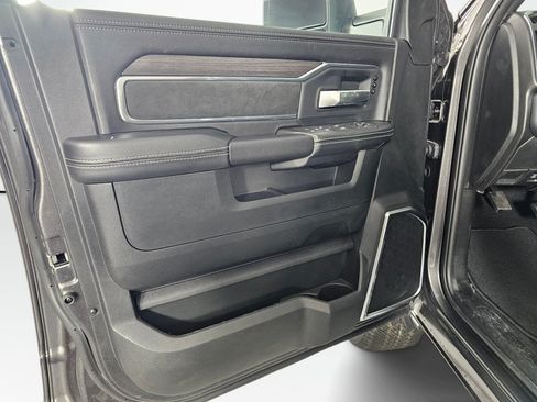 New 2026 RAM 2500 Laramie w/ Night Edition AWD/4WD image 21