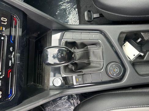 New 2026 Volkswagen Taos SEL AWD/4WD image 12