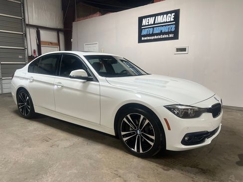 Used 2018 BMW 330i Sedan image 3
