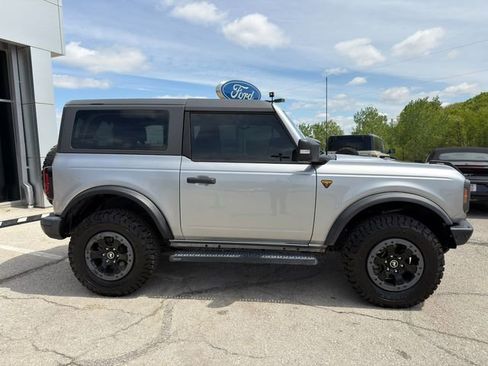 Used 2022 Ford Bronco Badlands AWD/4WD image 8