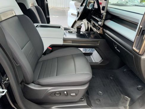 Used 2024 GMC Hummer EV 3X w/ Extreme Off-Road Package AWD/4WD image 32