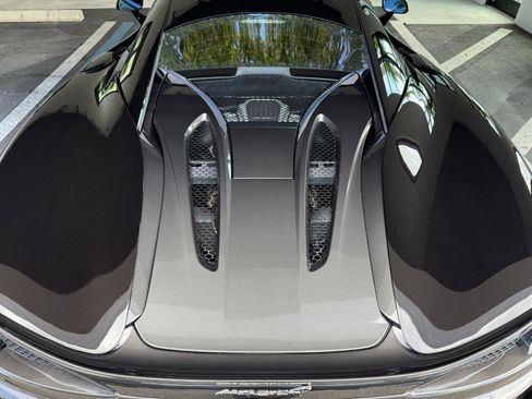 Used 2017 McLaren 570S Coupe image 40