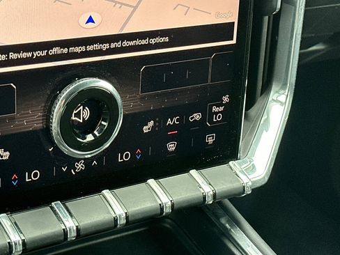 Used 2025 GMC Acadia Elevation image 31