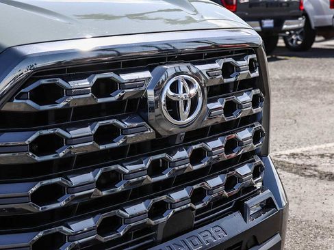 Used 2024 Toyota Tundra Platinum image 5