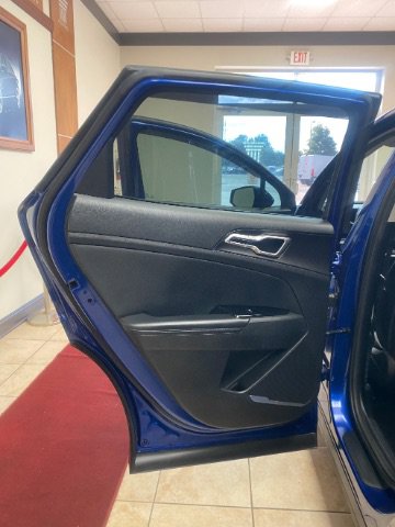 Used 2023 Kia Sportage EX FWD image 9