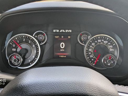 Used 2023 RAM 1500 Big Horn AWD/4WD image 31