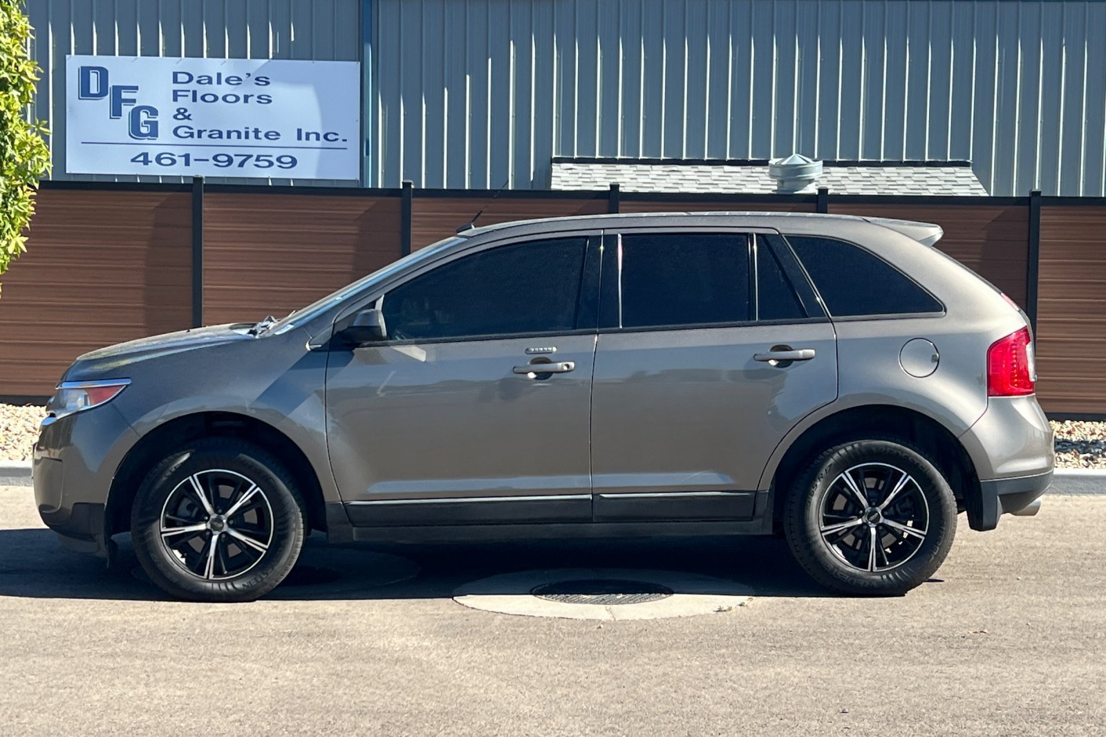 Used 2013 Ford Edge SEL FWD image 10