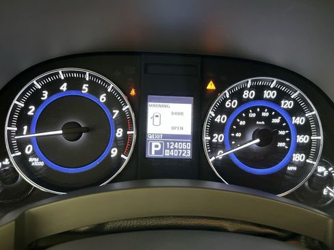 Used 2012 INFINITI FX35 AWD w/ Premium Pkg image 18