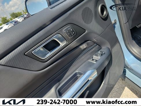 Used 2025 Ford Mustang GT Premium RWD image 13