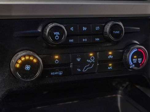 Used 2023 Ford F350 XLT w/ 360-Degree Camera Package AWD/4WD image 27