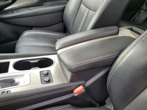 Used 2018 Nissan Murano Platinum AWD/4WD image 25