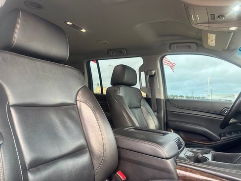 Used 2020 Chevrolet Suburban LT w/ Texas Edition Package RWD image 29