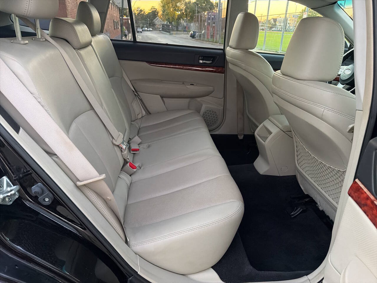 Used 2010 Subaru Outback 3.6R Limited AWD/4WD image 14
