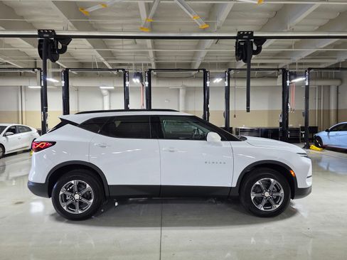 New 2026 Chevrolet Blazer LT w/ Convenience Package FWD image 8