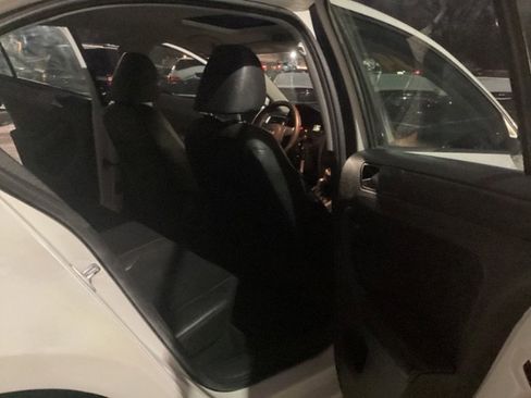 Used 2011 Volkswagen Jetta SE image 7