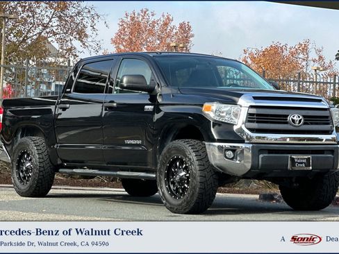 Used 2015 Toyota Tundra SR5 w/ SR5 Upgrade Package image 1