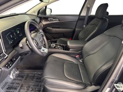 Used 2024 Kia Sportage EX w/ EX Premium Package image 9