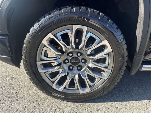Used 2023 GMC Sierra 1500 Denali Ultimate image 10