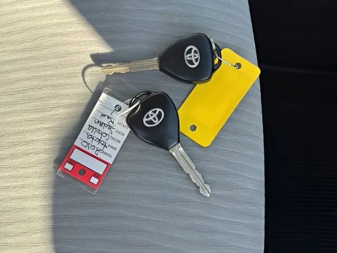 Used 2010 Toyota Corolla S image 41