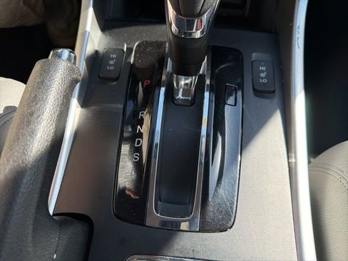 Used 2013 Honda Accord EX-L image 33