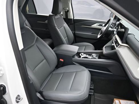 New 2026 Ford Explorer Active w/ Active Comfort Package image 28